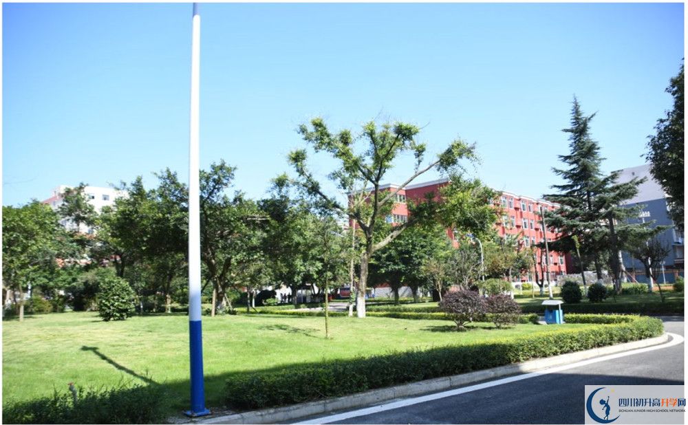 四川師范大學實驗外國語學校好不好？