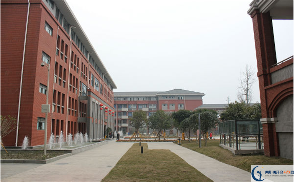 2020西昌市第四中學初升高錄取分數線是否有調整？